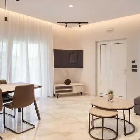 Апартаменты Anesis Deluxe 1 *