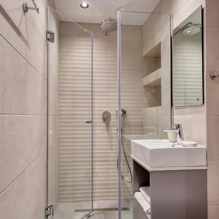 Anesis Deluxe 1 * Gaitani