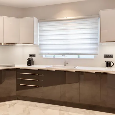 아파트 Anesis Deluxe 1