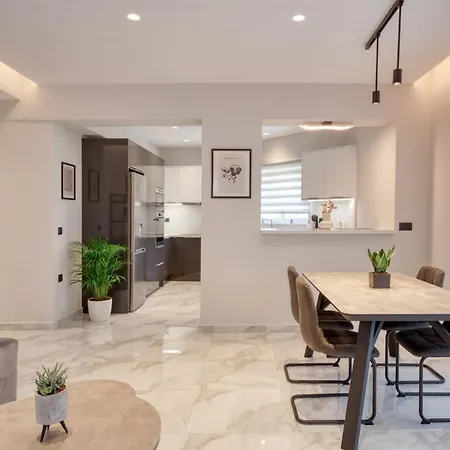 Anesis Deluxe 1 * Gaitani